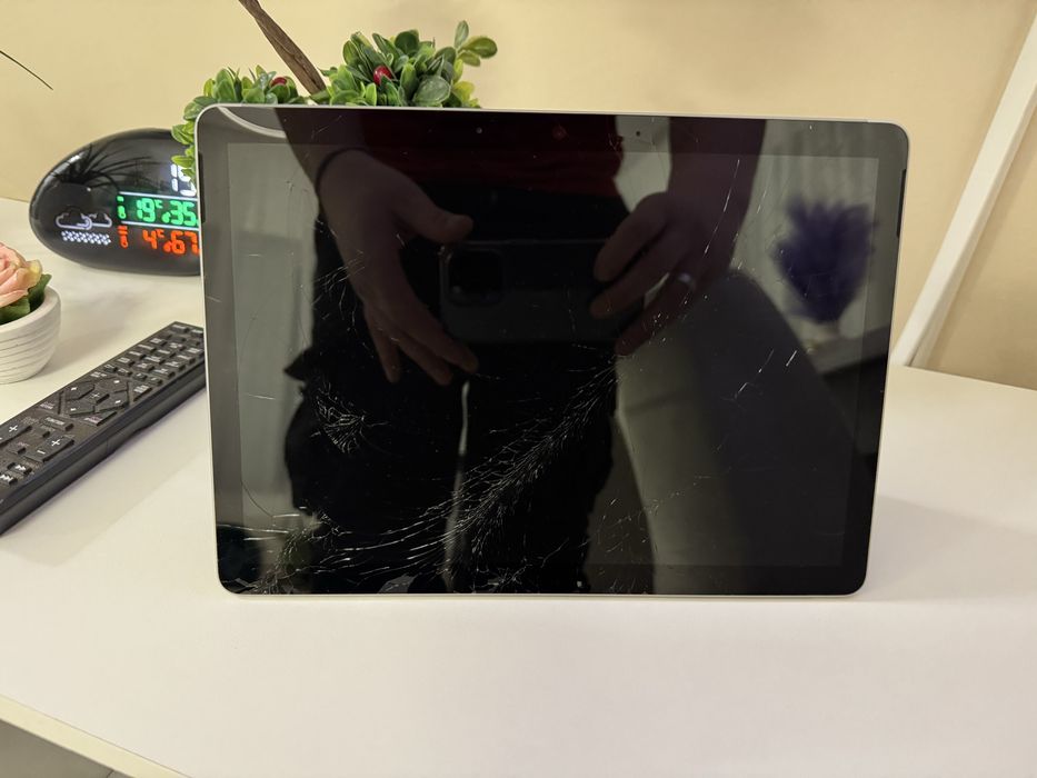 Microsoft Surface Go 3 64GB, Windows 11 Home в режим S