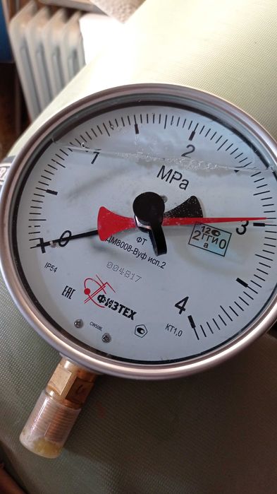 Продам уровнемер, напоромер, манометры