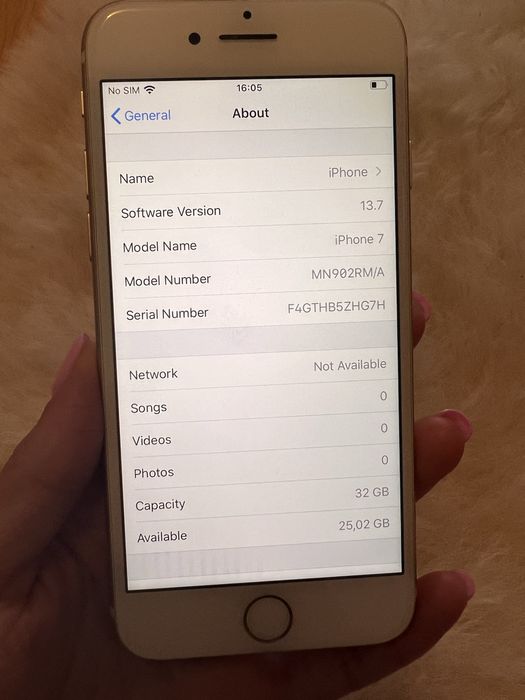 iPhone 7 / 32 GB