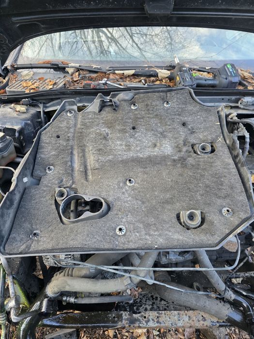 Капак кора на двигател за Ford Mondeo 2.0 CDTI 2011 12 година