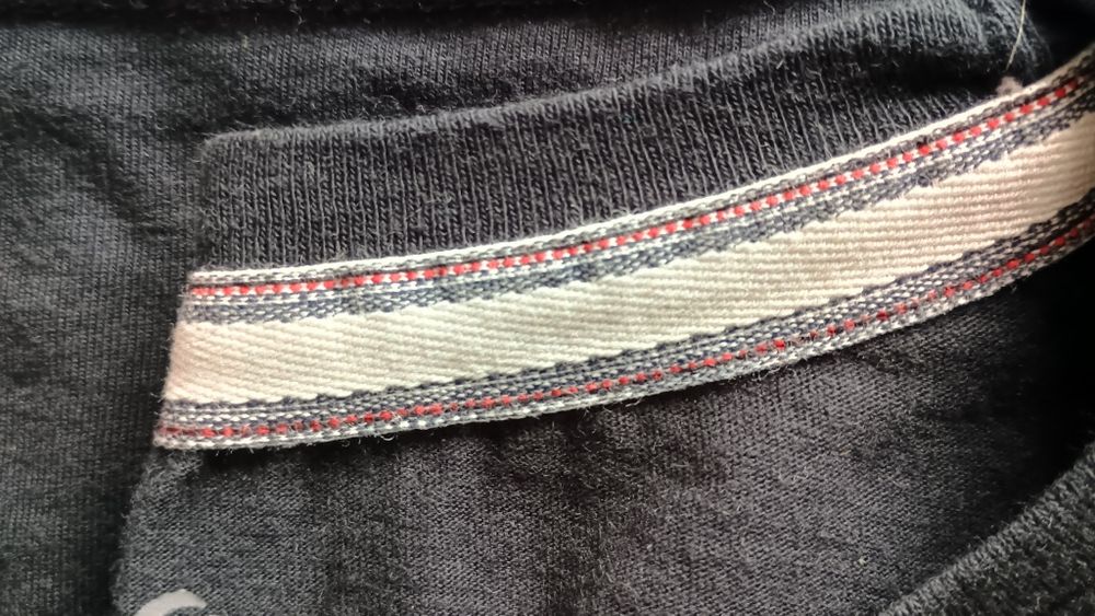 Продвам нов тишърт Quiksilver от серията ocean inspiried ,размер Xxl