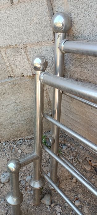 Никель. Ограждение из нержавеющих труб.