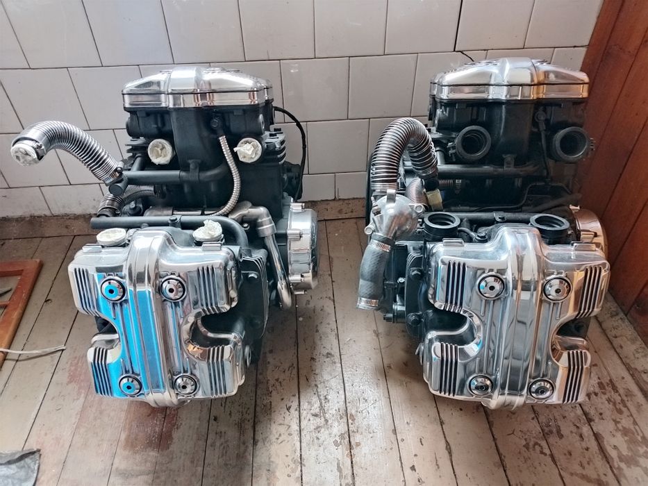 2 броя двигатели Хонда Магна 750