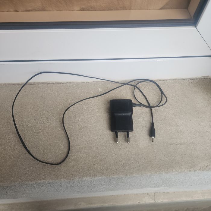 Нокиа 11.10 зарядчик сотилади холати яхши  янги десак хам булади  номе