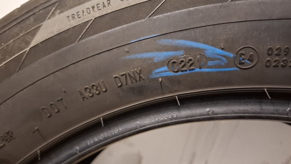 2бр летни гуми Continental 275 50 20