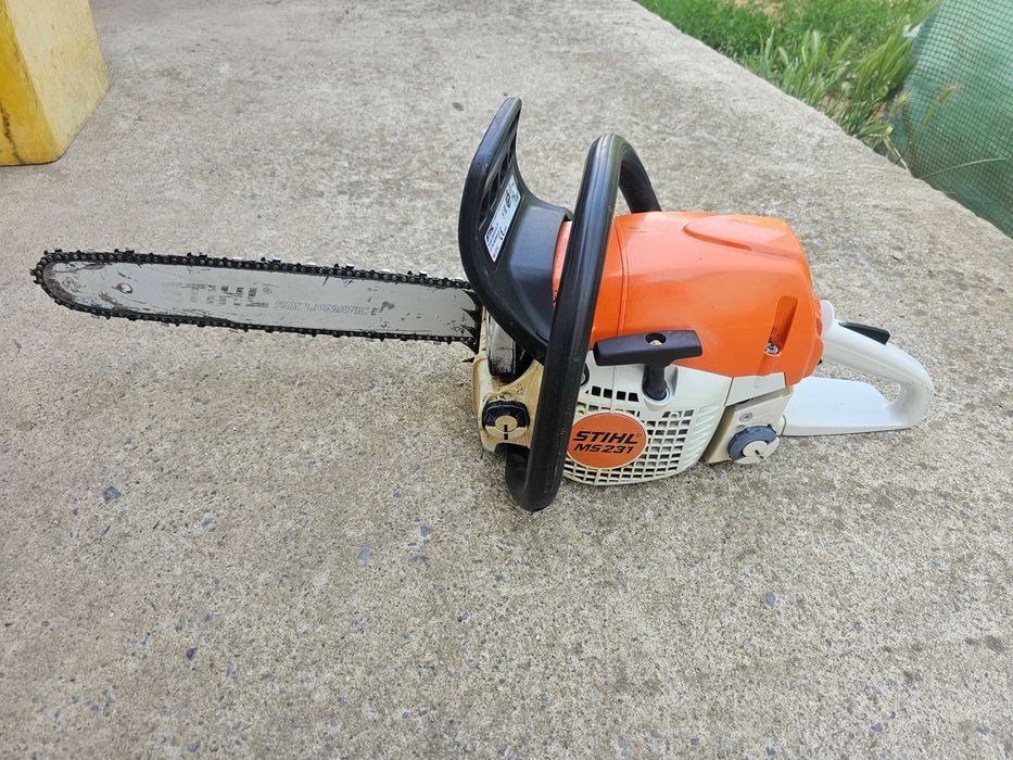 Моторна Резачка STIHL MS 231. ПЕРФЕКТНА