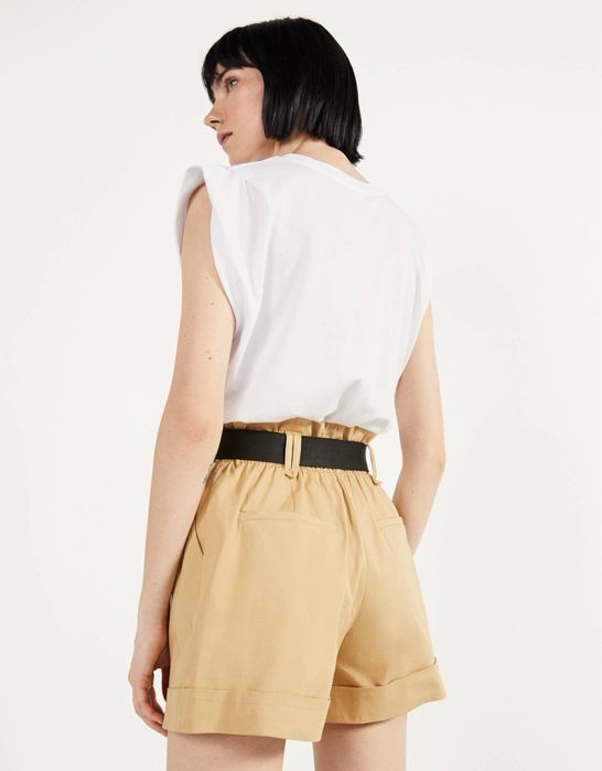 Bershka къси панталонки с висока талия и колан  Zara