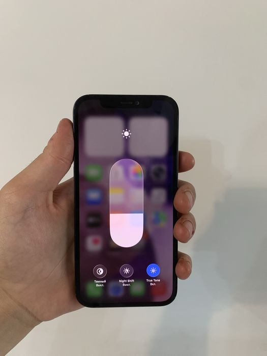 Продам iPhone 12