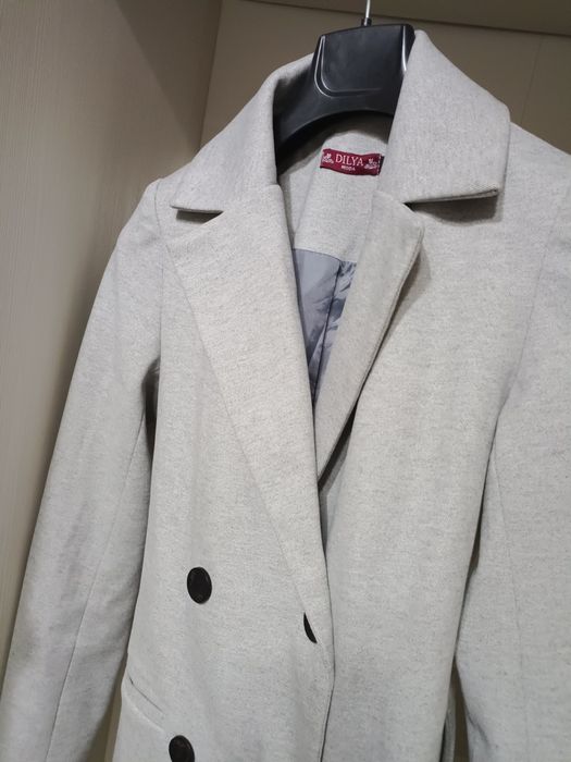 Пальто новый красивый