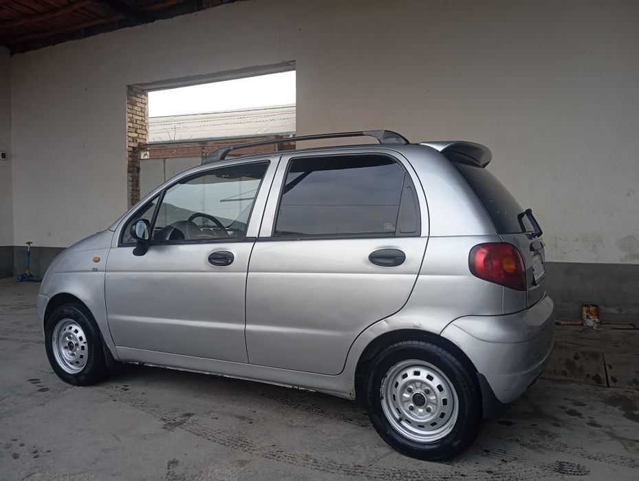 Юриптурган мошина гази бор балонлар янги