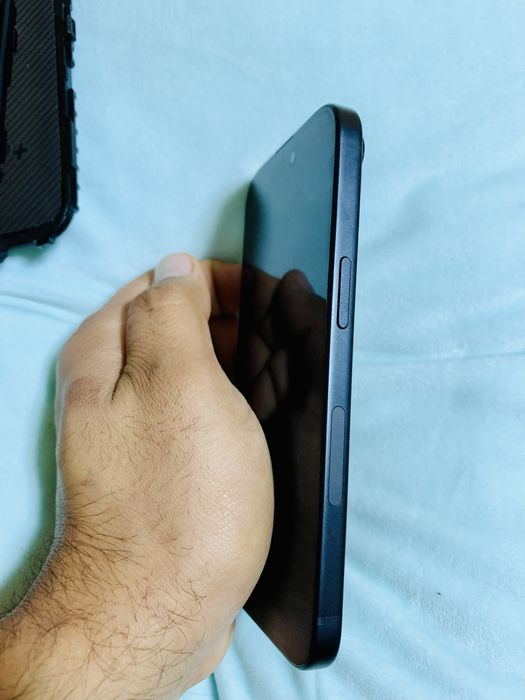 Iphone 15 pentru piese blue black