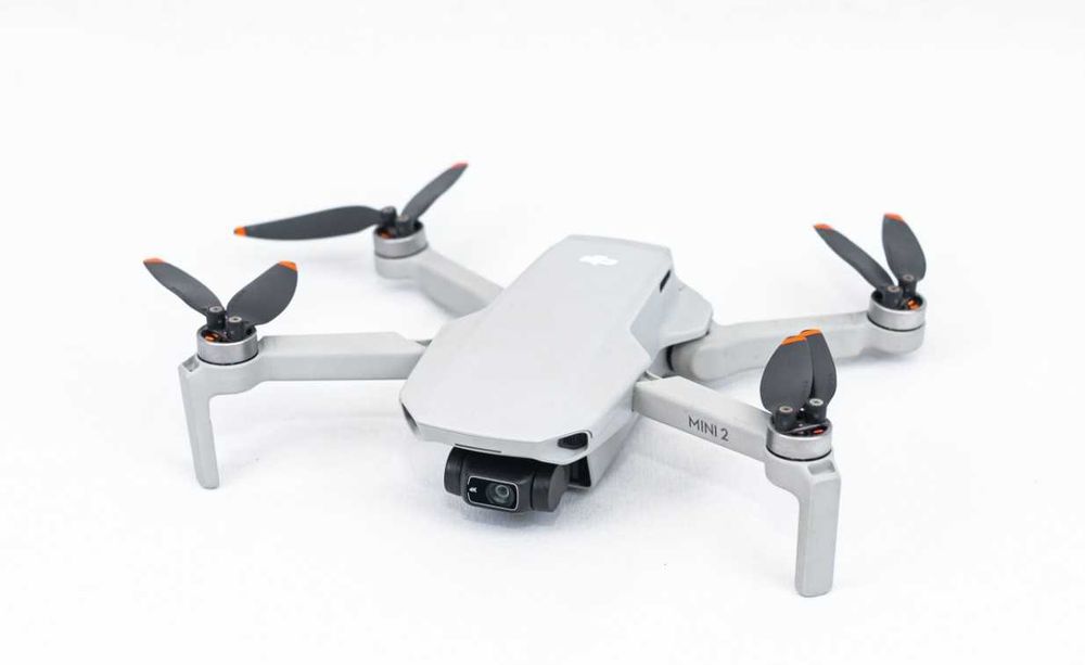Drona DJI Mini 2 - filmare 4K