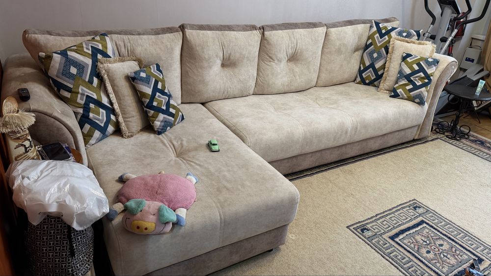 Диван в гостинную