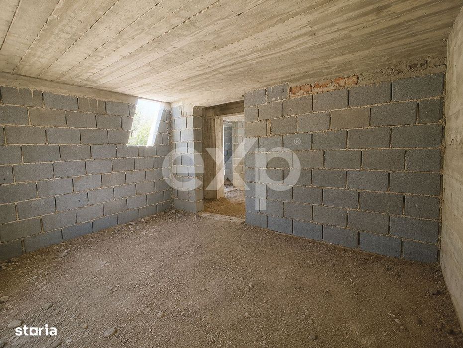 Teren 800 Mp Cu Construcție Incepută – Săcele, Str. Avram Iancu