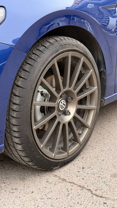 •Volkswagen E-Bora 2019•