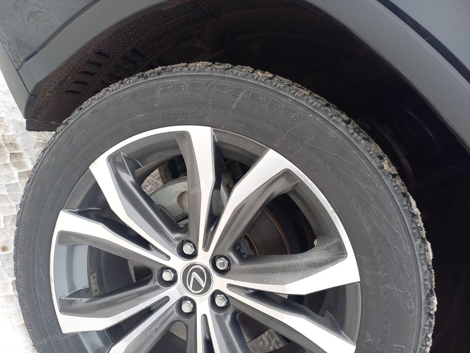 Обмен колес на Лексус