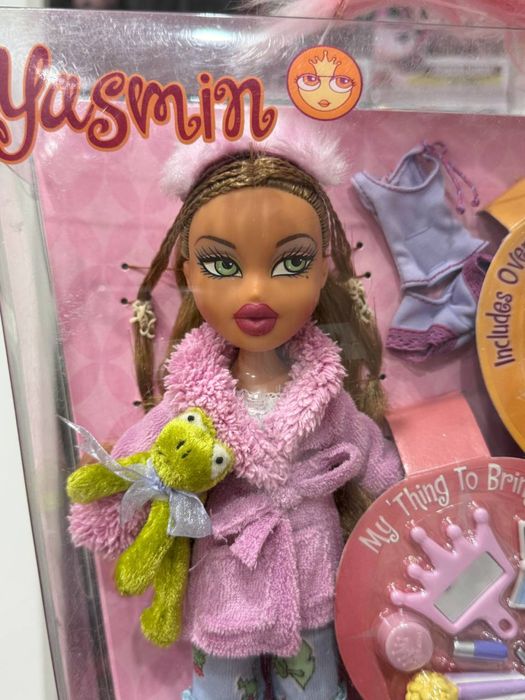 кукла Bratz Ясмин