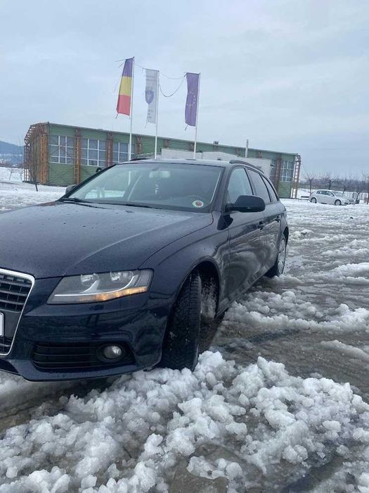 Audi A4 B8/ 2.0 TDI 143cp / Automata / 2011