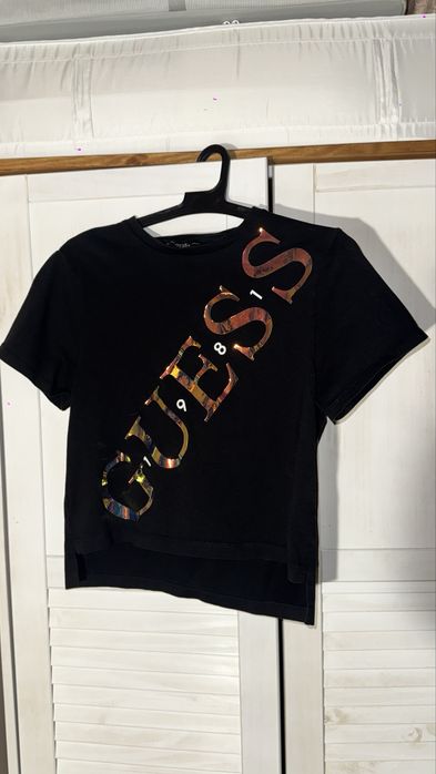 Тениски Guess, Alessa, Calvin Klein, Stradivarius