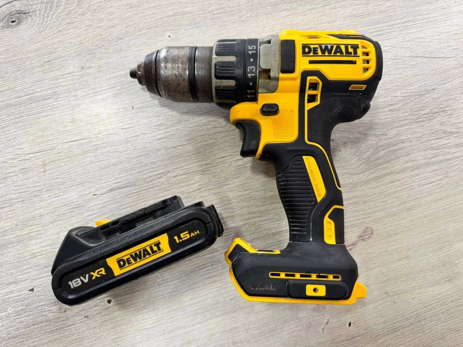 Акумулаторен винтоверт DEWALT DCD791 + 1 бр. батерия 18v 1.5 Ah
