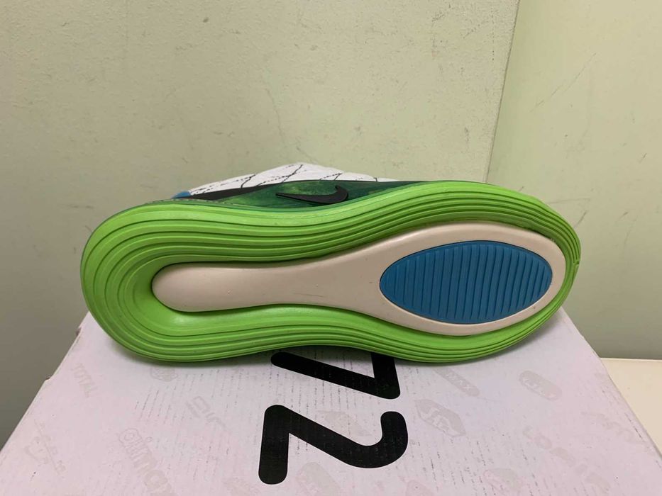 Нови дамски маратонки с кутия Nike Air Max 720 размер 38