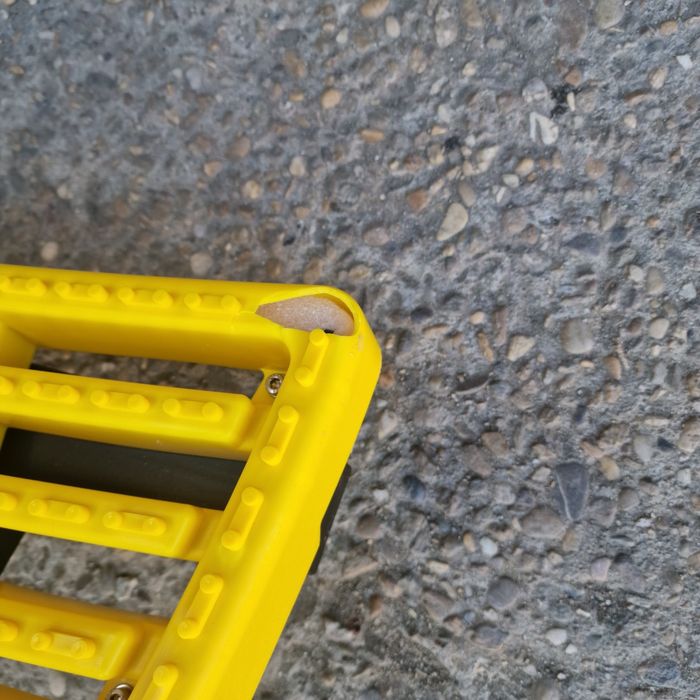 treapta / scara spate autoutilitara duba  Rhino cu senzori de parcare