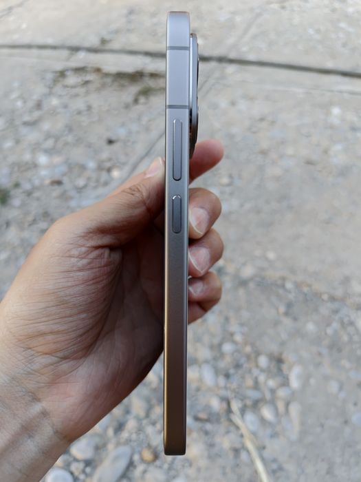 Продам смартфона Vivo V70