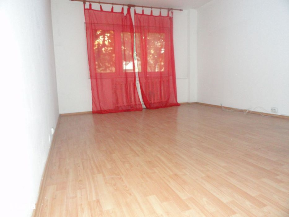 Apartament 2 camere decomandat parter, zona centrala - Kaufland, 80 mp