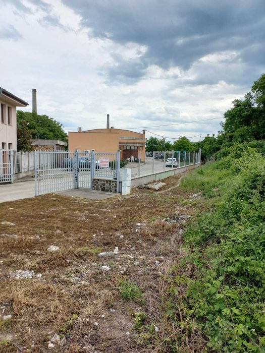 Дава се под наем Склад в Враца, Промишлена зона - Изток - 3928 кв.м за 2346 € - Снимка #19