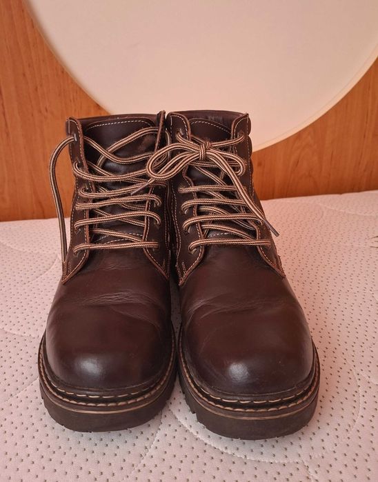Ghete  din piele