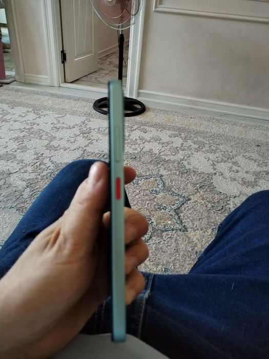 Ztey A55 sotiladii kimga qizu bosa aloqaga chiqila ochilmagan toza tel