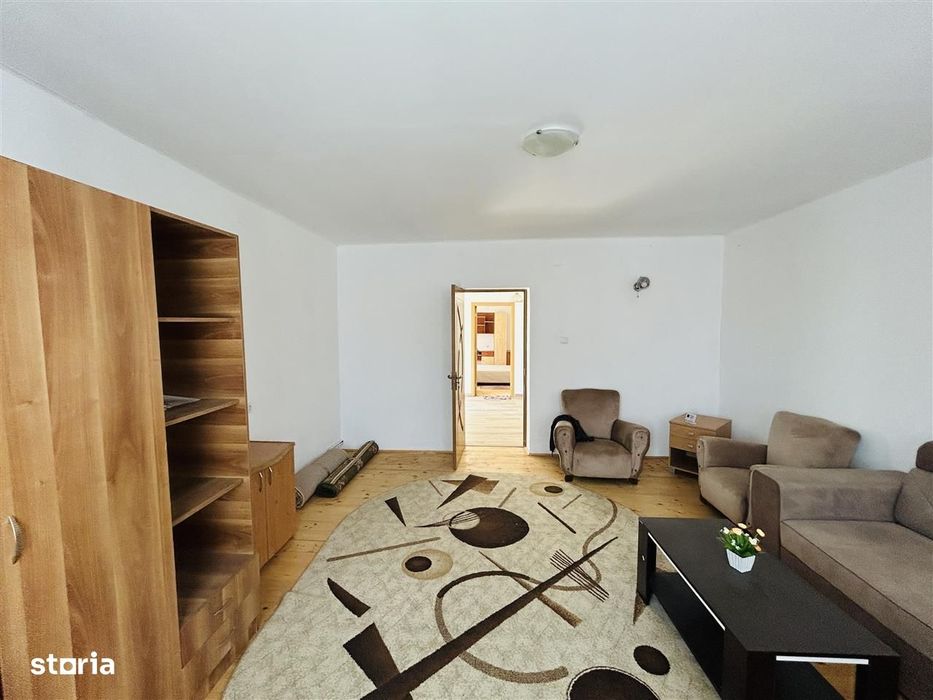 Casa individuala cu 2 corpuri de cladire si teren 625 mp