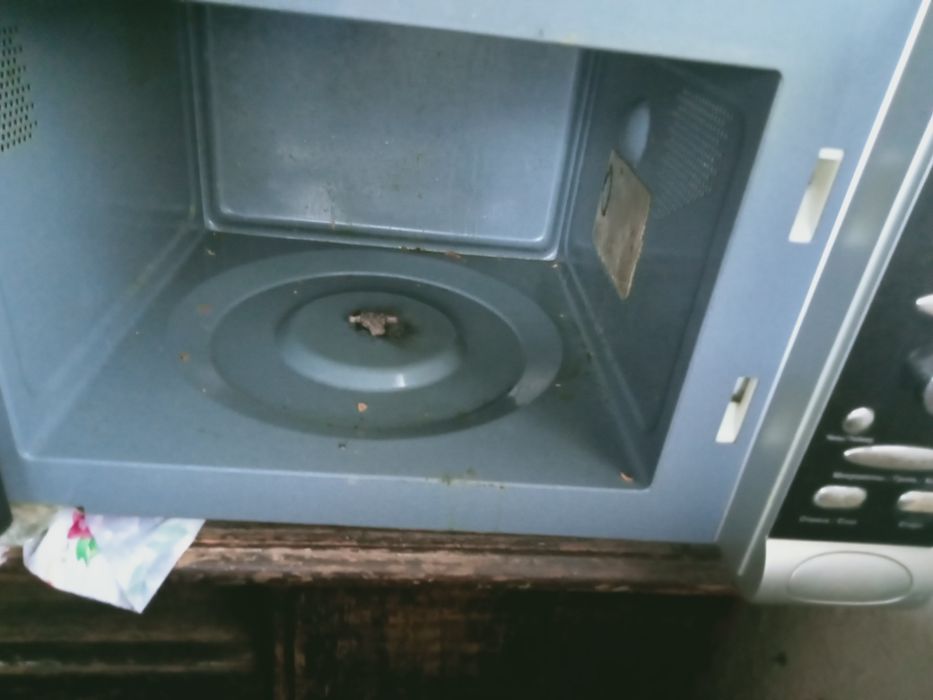 Микроволновая печь рабочая