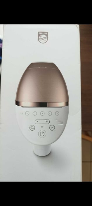 Фотоепилатор IPL Philips Lumea Series 9900 BRI977/00, Сензор Smartskin, Технология SenseIQ, Връзка с приложението с функции Skin AI, Употреба