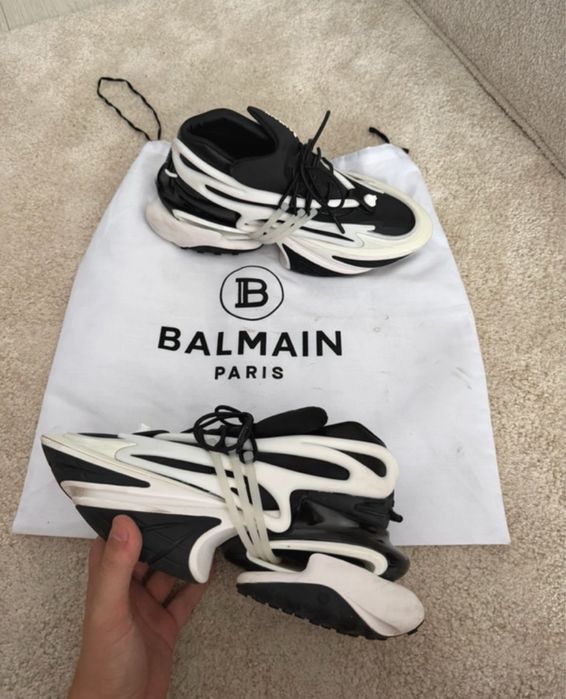 Balmain unicorn