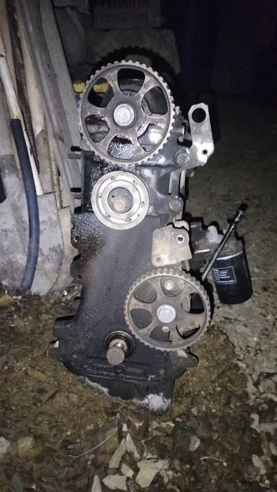 Двигатель на ауди 80 б3