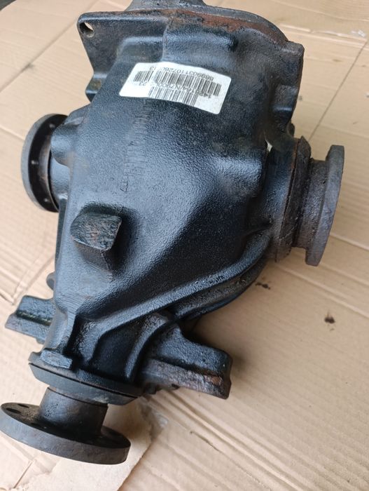 Заден диференциал с число 3.23 БМВ Е46 / BMW E46