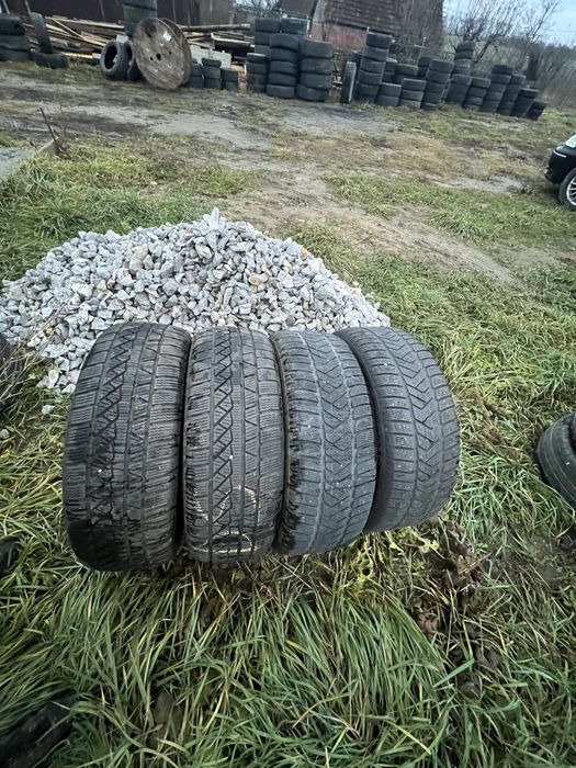 Vand cauciucuri de iarna 235/60/18