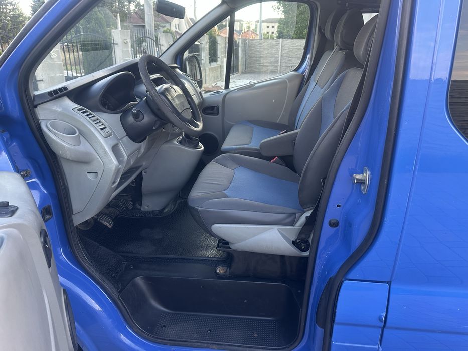 Renault Trafic  6 locuri