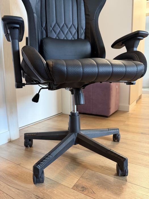 Scaun gaming, negru, din imitație de piel