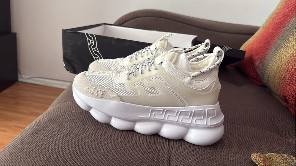 Versace Chain Reaction