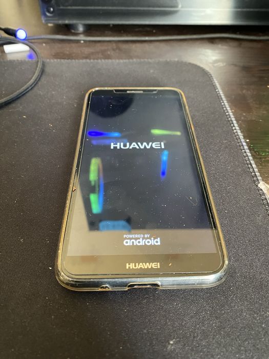 Huawei Y6 черен – работещ, с протектор и калъф