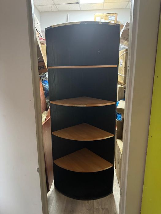 Продается шкафы, полки, доски и тумбочки от 5000