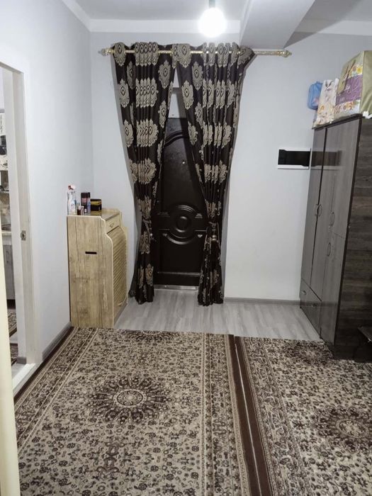 Фаргона марказида 3 хонали Янги уй сотилади.