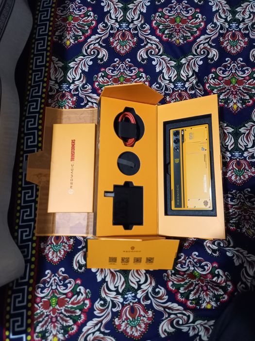 Red Magic 9 Pro Plus (Bumblebee Edition) Global