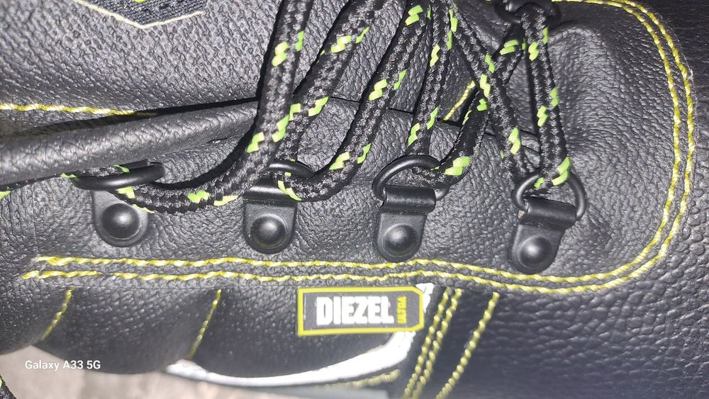 Продаются новые Ботинки 45 размера. Цена 250.000.сум.