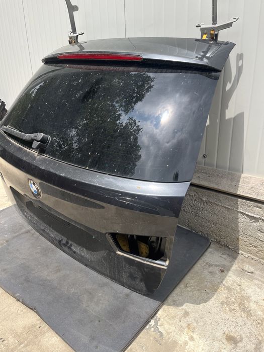 Задна врата бмв ф11 bmw f11 zadna vrata багажник ф11 заден капак