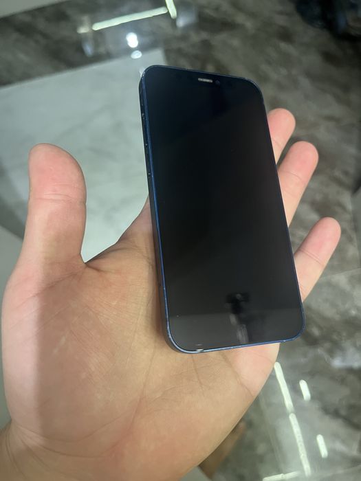 Продается в отличном состояний Iphone 12 mini