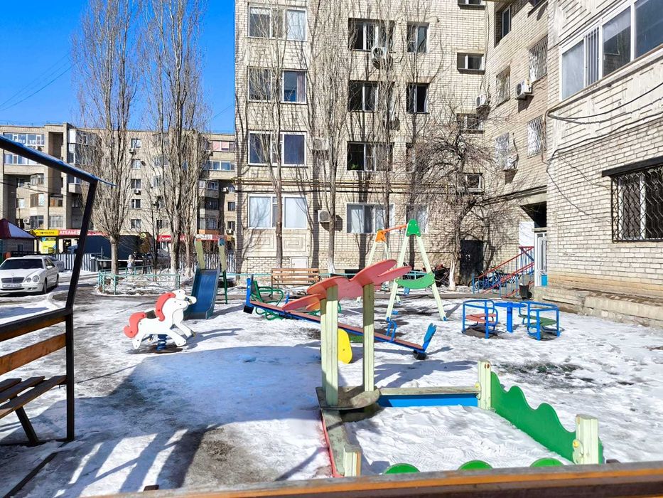 Продам 2 ком , в 12 мкр