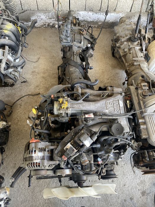 Двигатель  MITSUBISHI 6G72